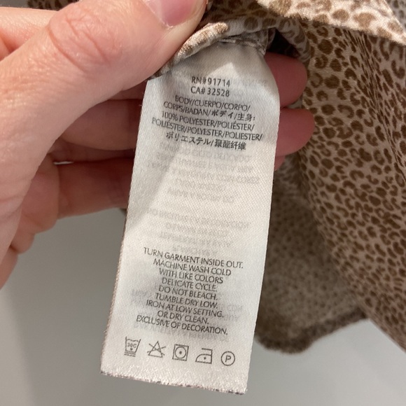 Armani Exchange Leopard Sleeveless Top - Picture 6 of 6